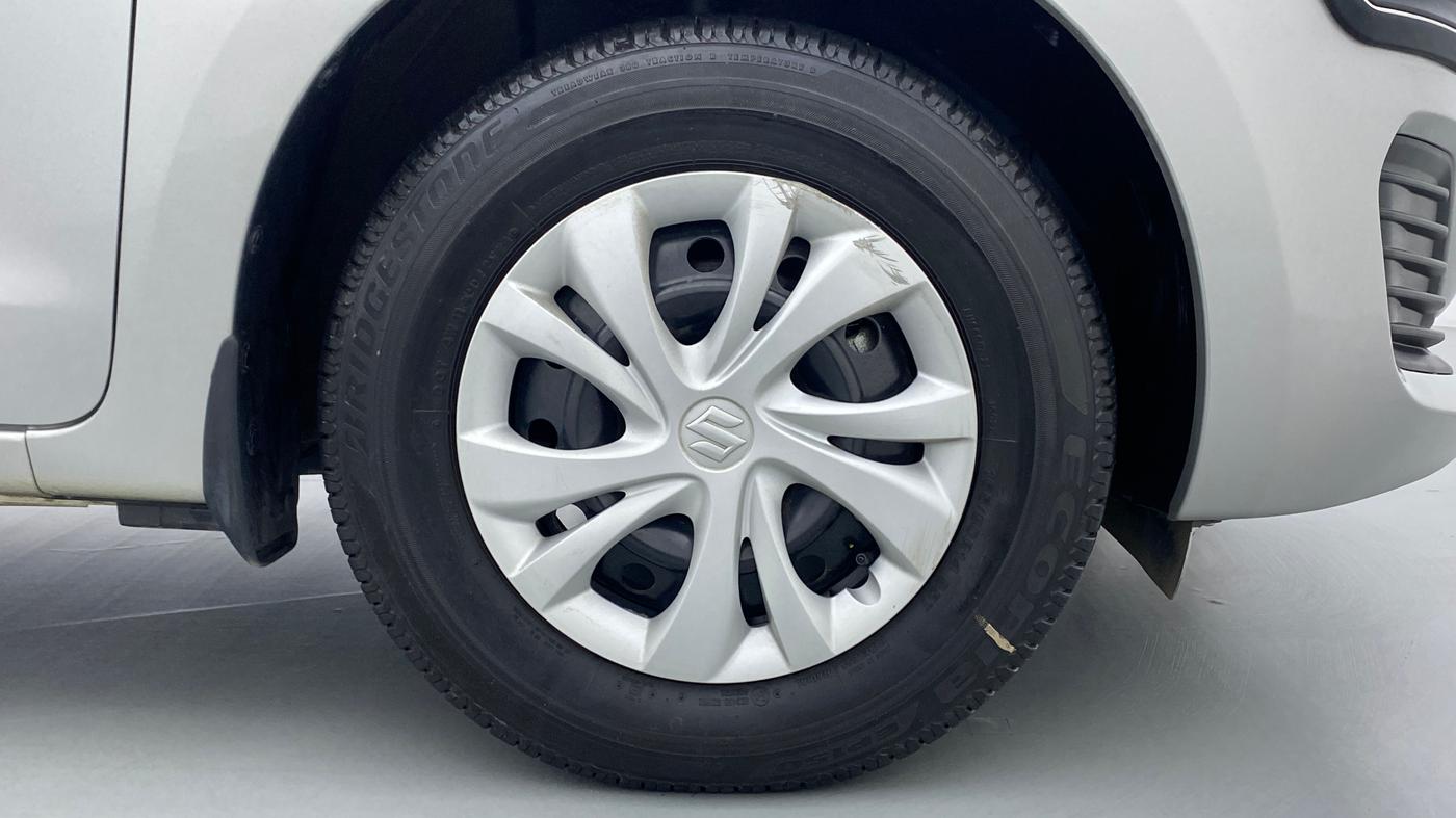 2021 Maruti Swift VXI D, Petrol, Manual, 8,807 km, Right Front Wheel