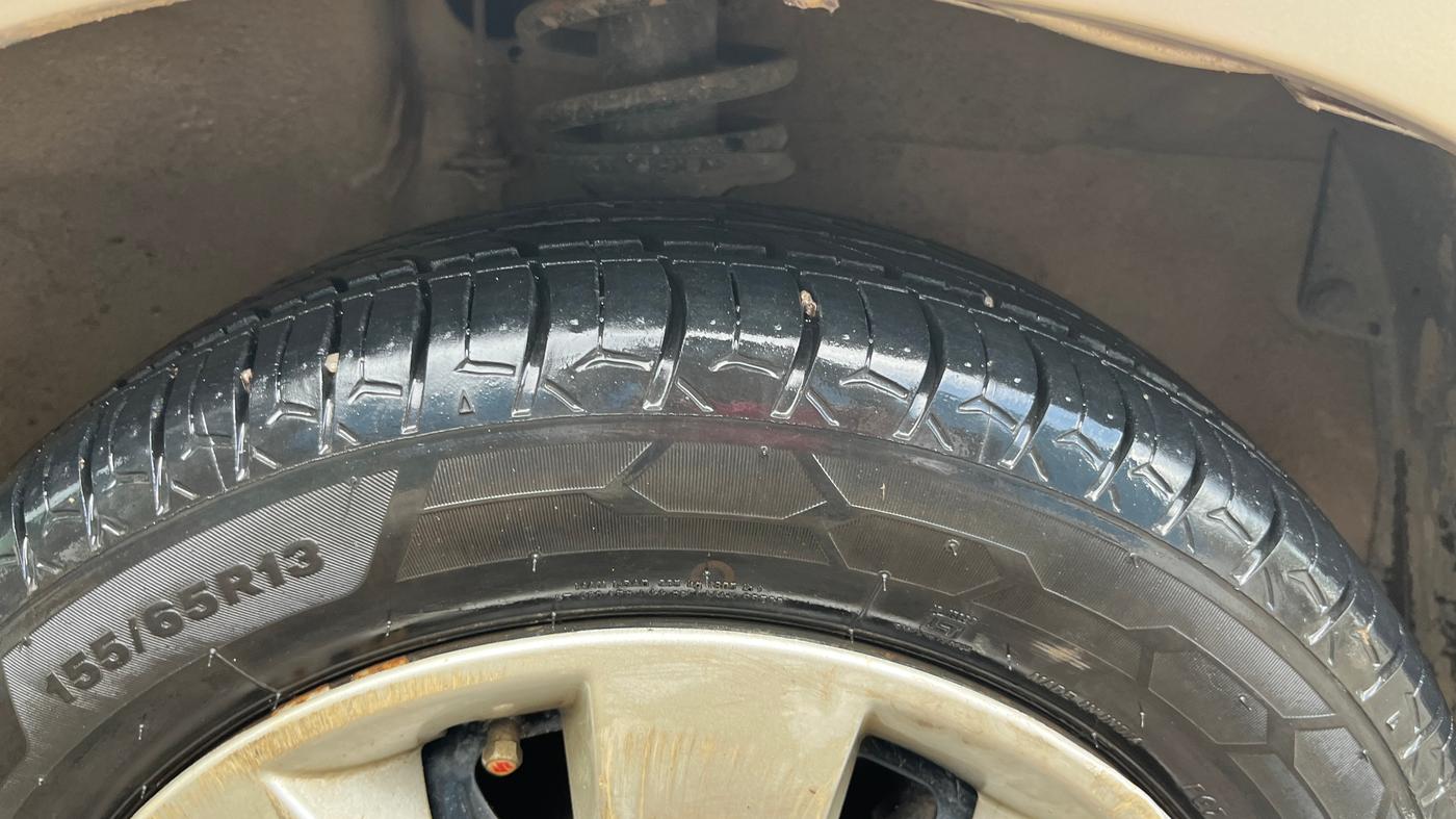 2013 Maruti Alto K10 VXI, Petrol, Manual, 45,404 km, Right Front Tyre Tread
