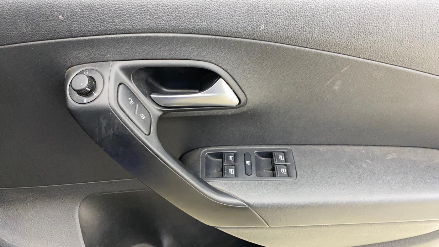 2019 Volkswagen Polo GT TSI AT, Petrol, Automatic, 35,561 km, Driver Side Door Panels Control