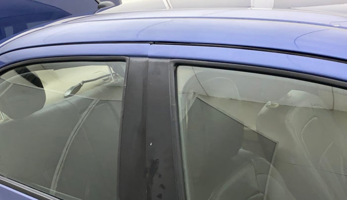 2017 Maruti Dzire VXI, Petrol, Manual, 90,390 km, Right B pillar - Slightly dented