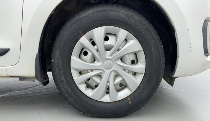 2020 Maruti Swift LXI, Petrol, Manual, 29,737 km, Right Front Wheel