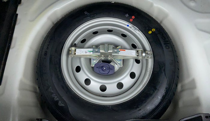 2020 Maruti Swift LXI, Petrol, Manual, 29,737 km, Spare Tyre