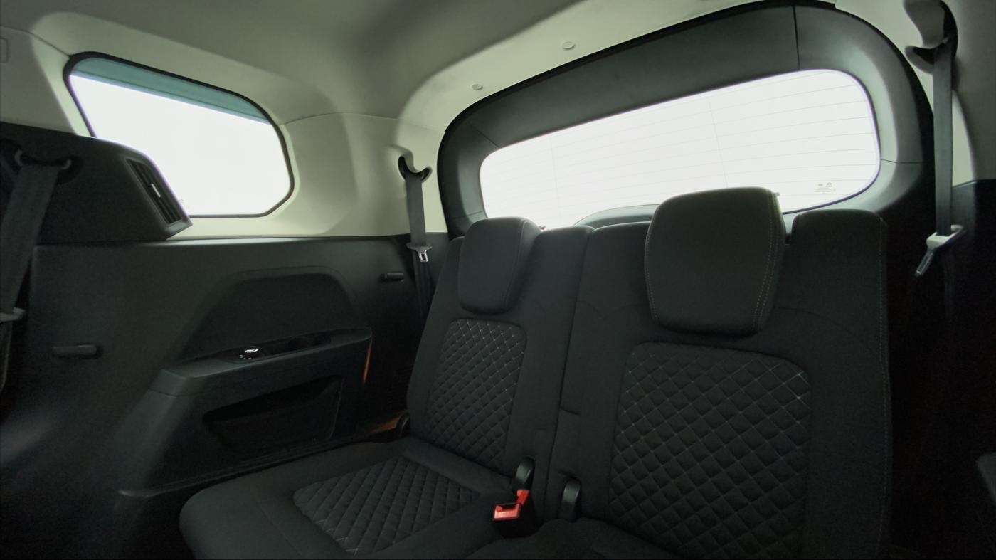 2021 Tata Safari XT+2.0 KRYOTEC, Diesel, Manual, 15,959 km, Third Seat Row ( optional )