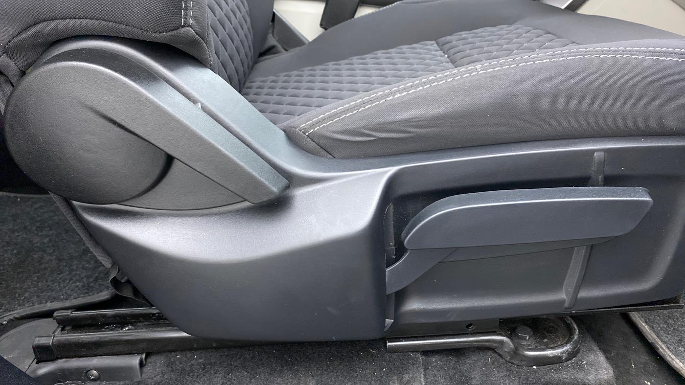 2021 Tata Safari XT+2.0 KRYOTEC, Diesel, Manual, 15,959 km, Driver Side Adjustment Panel