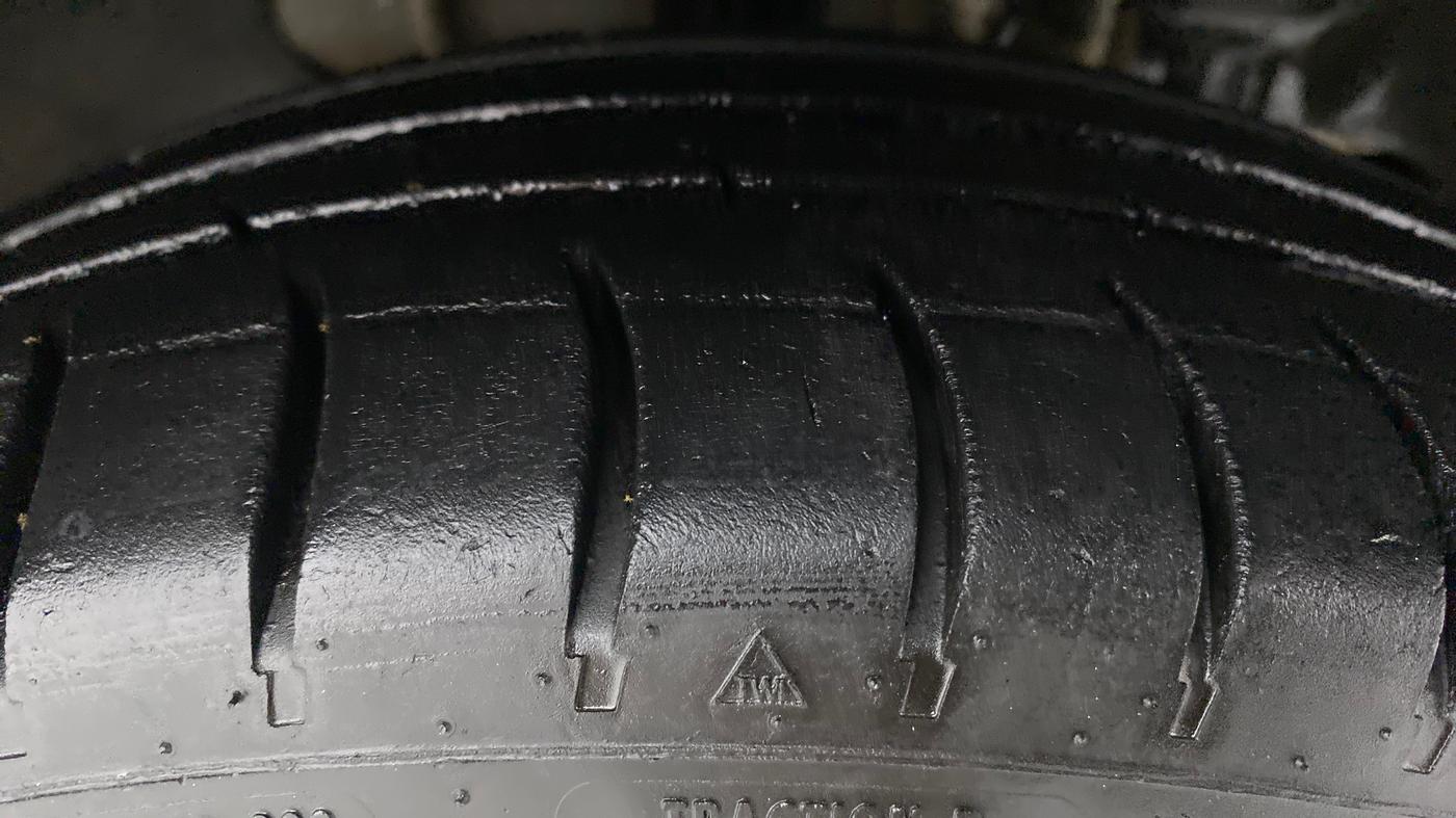 2018 Tata Tiago XZ PETROL, CNG, Manual, 79,688 km, Right Front Tyre Tread
