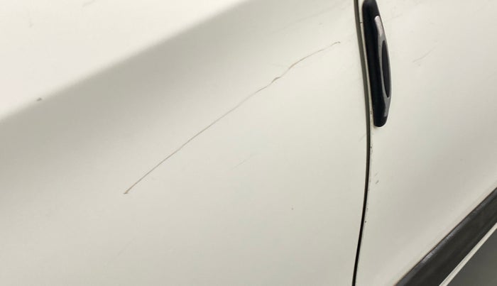 2018 Tata Tiago XZ PETROL, CNG, Manual, 79,688 km, Right rear door - Minor scratches