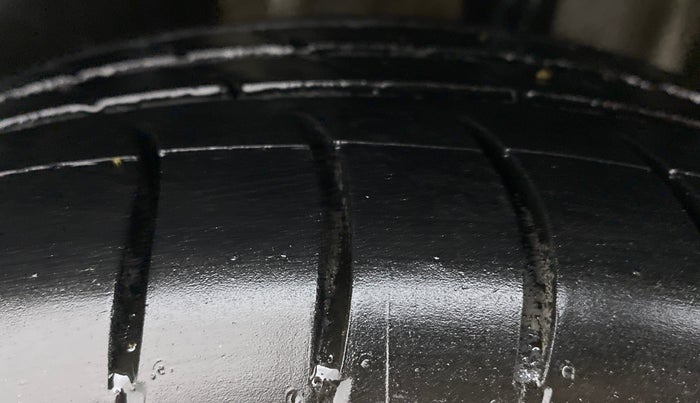 2018 Tata Tiago XZ PETROL, CNG, Manual, 79,688 km, Left Rear Tyre Tread