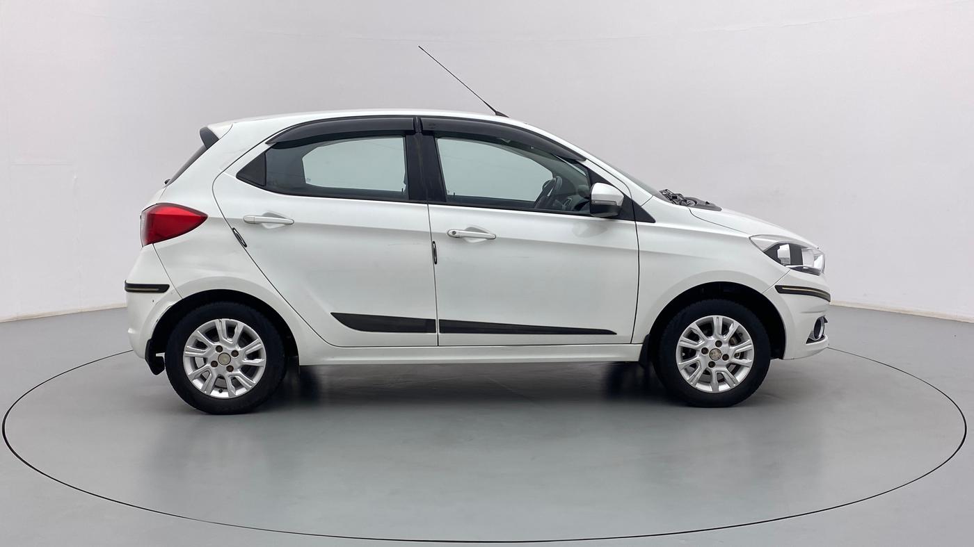 2018 Tata Tiago XZ PETROL, CNG, Manual, 79,688 km, Right Side View