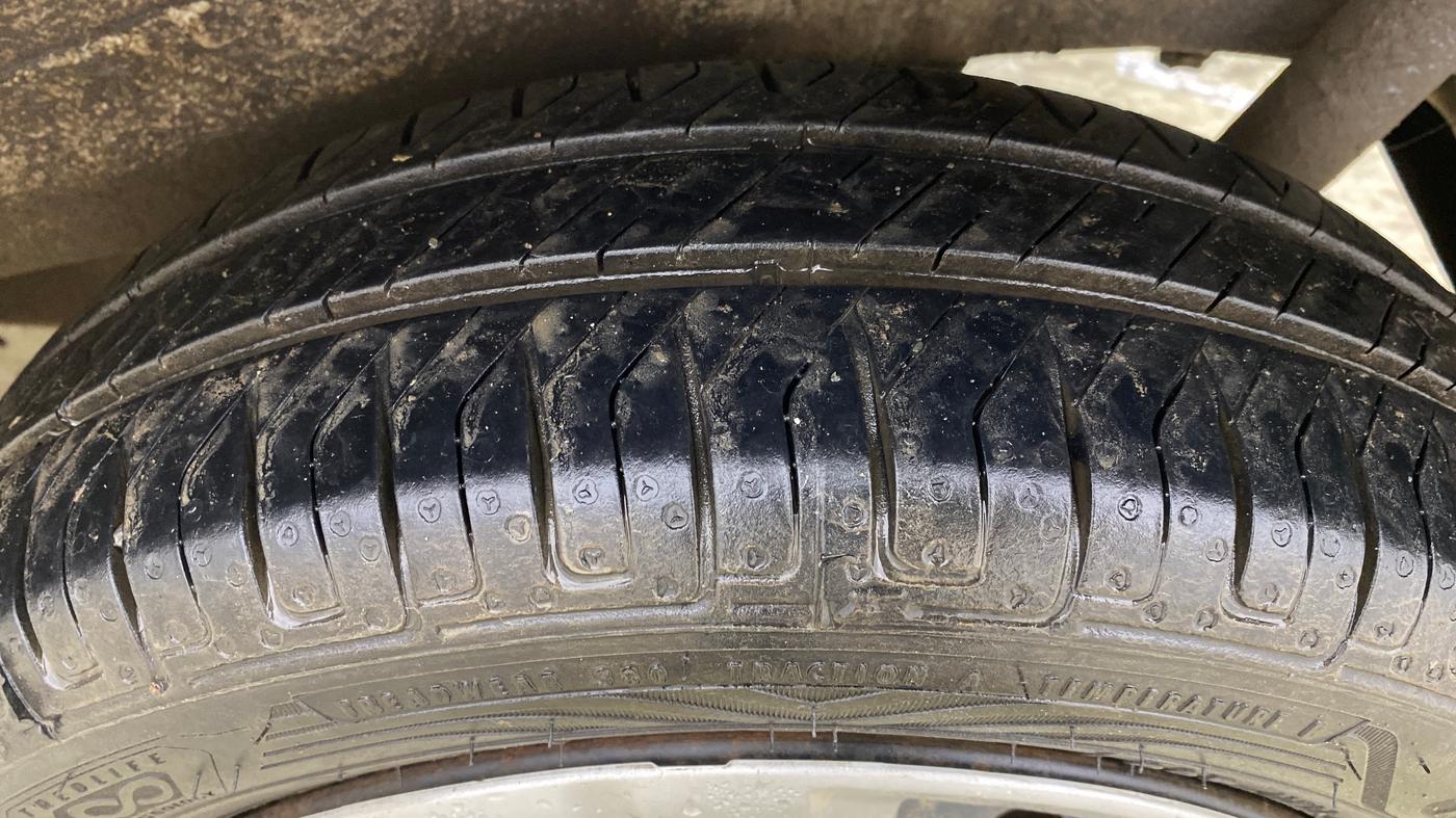 2018 Maruti Wagon R 1.0 VXI AMT, Petrol, Automatic, 45,777 km, Left Rear Tyre Tread