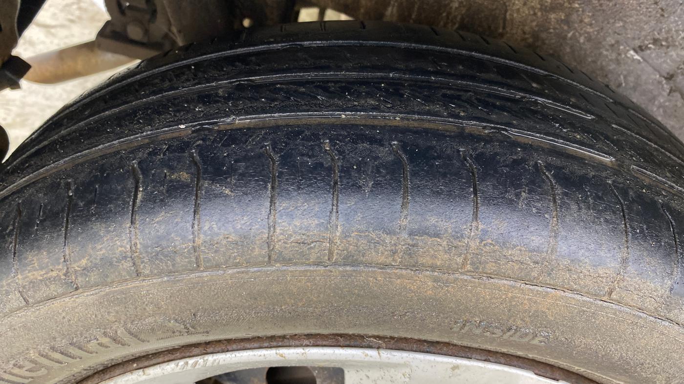 2018 Maruti Wagon R 1.0 VXI AMT, Petrol, Automatic, 45,777 km, Right Rear Tyre Tread