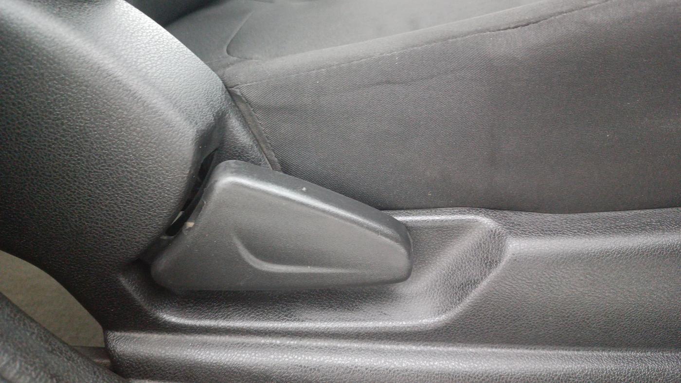 2017 Renault Kwid RXT 1.0 AMT, Petrol, Automatic, 15,755 km, Driver Side Adjustment Panel