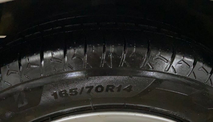 2018 Hyundai Grand i10 SPORTZ 1.2 KAPPA VTVT, CNG, Manual, 44,362 km, Right Rear Tyre Tread