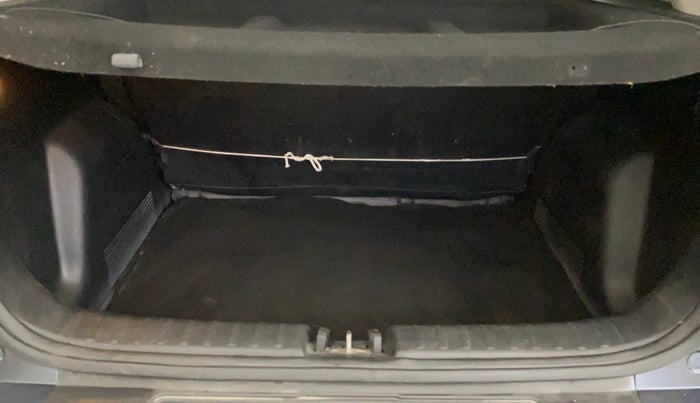 2020 KIA SONET HTX 1.5, Diesel, Manual, 84,739 km, Boot Inside