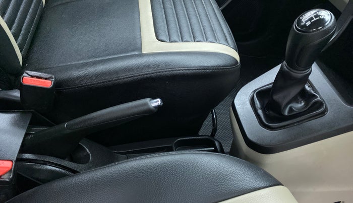 2019 Maruti New Wagon-R VXI 1.0, Petrol, Manual, 21,417 km, Gear Lever