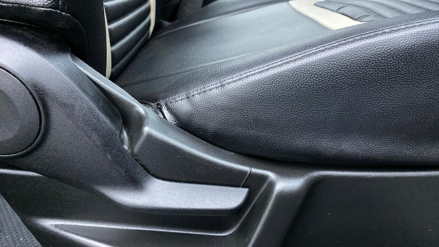 2019 Maruti New Wagon-R VXI 1.0, Petrol, Manual, 21,417 km, Driver Side Adjustment Panel