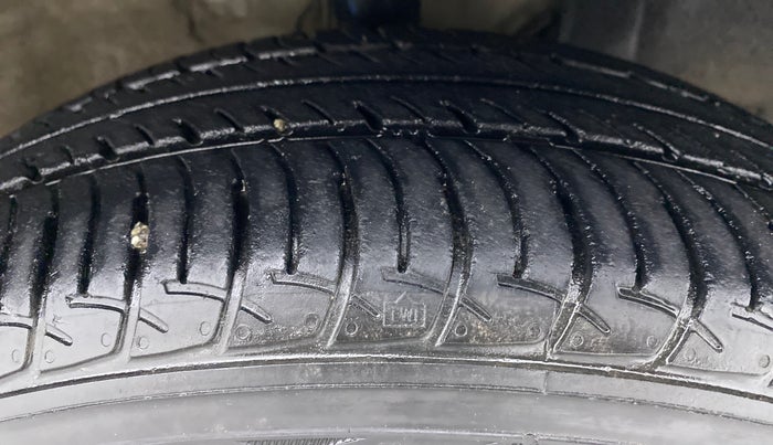 2019 Maruti New Wagon-R VXI 1.0, Petrol, Manual, 21,417 km, Right Front Tyre Tread