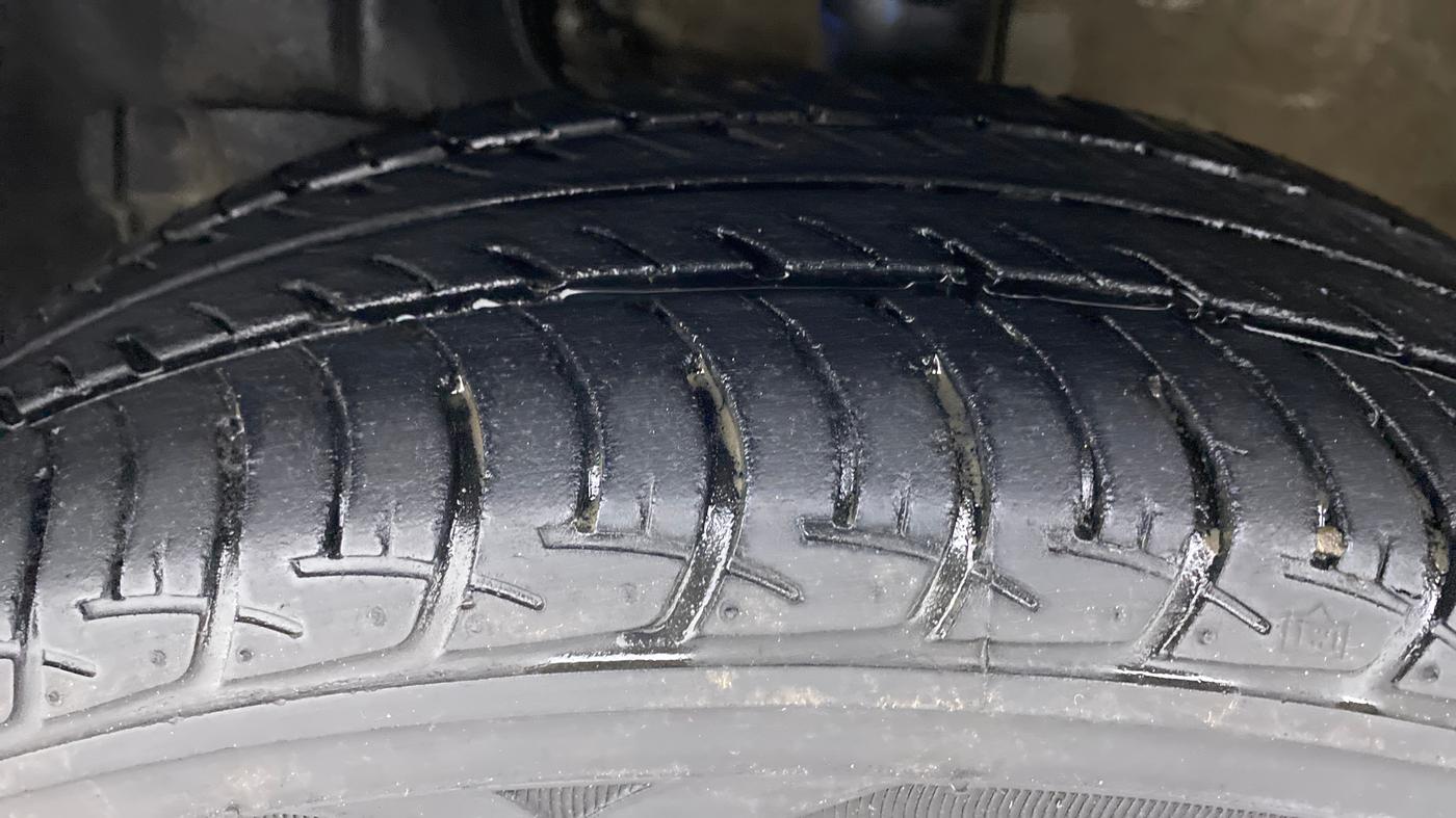2019 Maruti New Wagon-R VXI 1.0, Petrol, Manual, 21,417 km, Left Front Tyre Tread