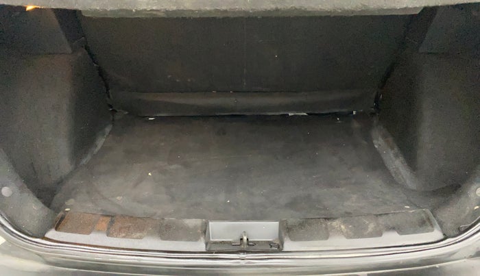 2020 Tata NEXON XM PETROL, Petrol, Manual, 70,532 km, Boot Inside