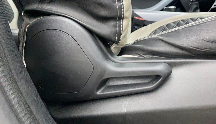 2020 Tata NEXON XM PETROL, Petrol, Manual, 70,532 km, Driver Side Adjustment Panel