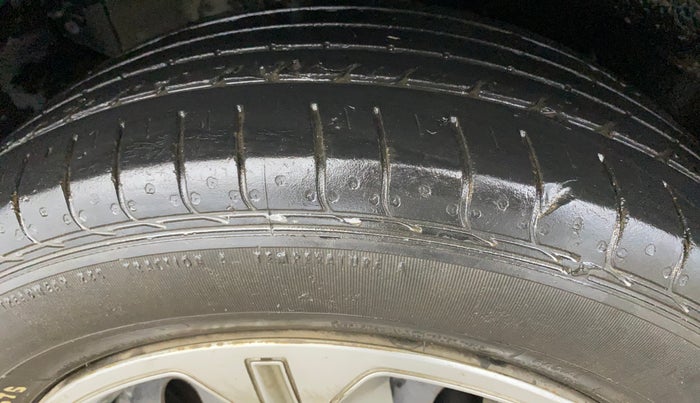 2020 Tata NEXON XM PETROL, Petrol, Manual, 70,532 km, Right Rear Tyre Tread