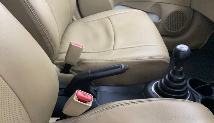 2012 Honda Brio S MT, Petrol, Manual, 55,009 km, Gear Lever