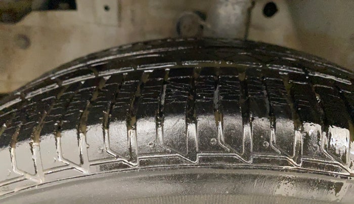 2012 Honda Brio S MT, Petrol, Manual, 55,009 km, Left Front Tyre Tread