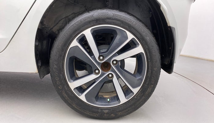 2021 Tata ALTROZ XZ DIESEL, Diesel, Manual, 46,762 km, Left Rear Wheel
