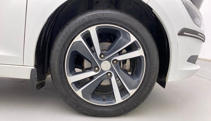 2021 Tata ALTROZ XZ DIESEL, Diesel, Manual, 46,762 km, Right Front Wheel