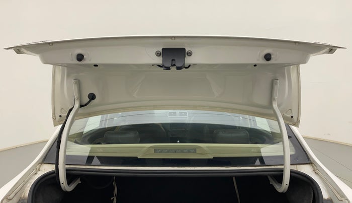 2019 Volkswagen Ameo HIGHLINE PLUS 1.5L AT 16 ALLOY, Diesel, Automatic, 67,945 km, Boot Door Open