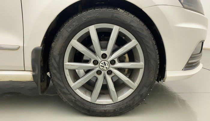 2019 Volkswagen Ameo HIGHLINE PLUS 1.5L AT 16 ALLOY, Diesel, Automatic, 67,945 km, Right Front Wheel