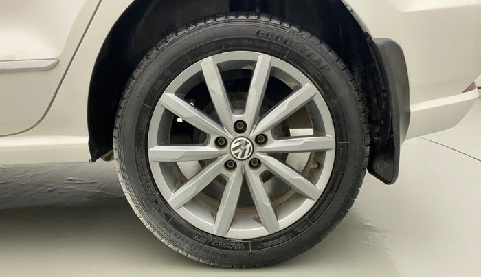 2019 Volkswagen Ameo HIGHLINE PLUS 1.5L AT 16 ALLOY, Diesel, Automatic, 67,945 km, Left Rear Wheel