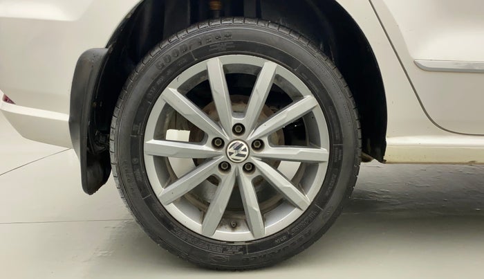 2019 Volkswagen Ameo HIGHLINE PLUS 1.5L AT 16 ALLOY, Diesel, Automatic, 67,945 km, Right Rear Wheel