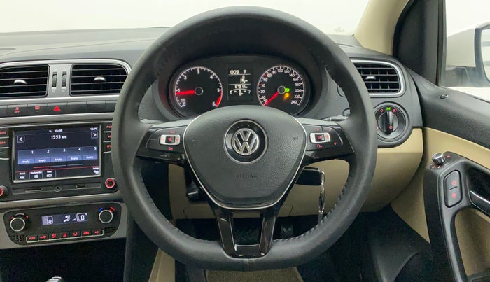 2019 Volkswagen Ameo HIGHLINE PLUS 1.5L AT 16 ALLOY, Diesel, Automatic, 67,945 km, Steering Wheel Close Up