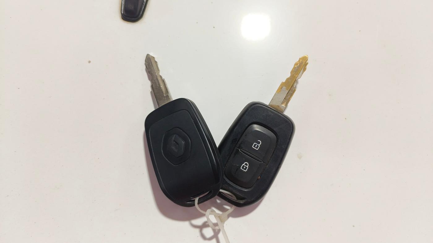 2017 Renault Kwid RXT 1.0 AMT, Petrol, Automatic, 39,054 km, Key Close Up