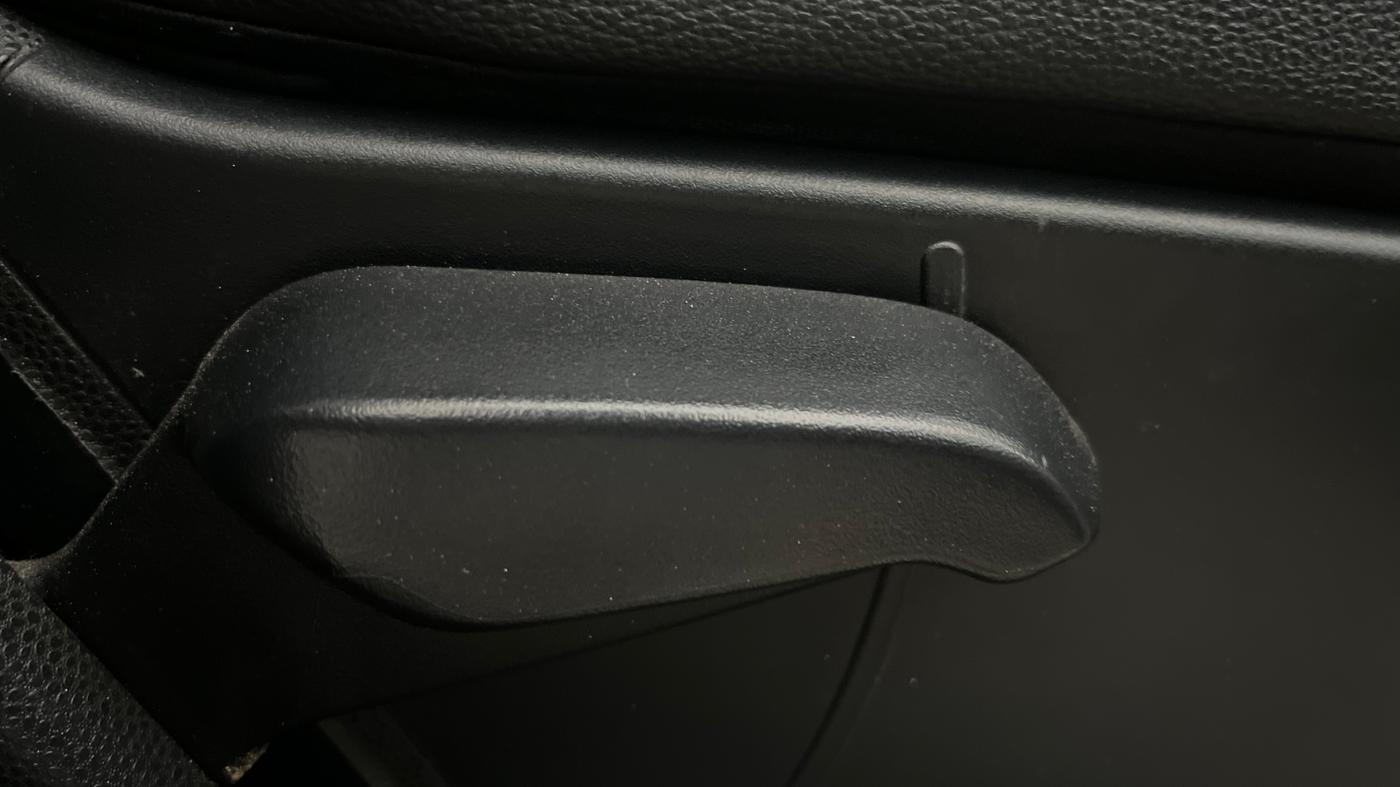 2018 Ford Ecosport TITANIUM + 1.5L PETROL AT, Petrol, Automatic, 73,196 km, Driver Side Adjustment Panel