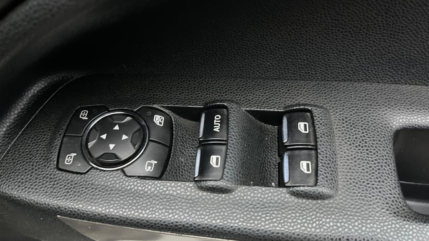 2018 Ford Ecosport TITANIUM + 1.5L PETROL AT, Petrol, Automatic, 73,196 km, Driver Side Door Panels Control