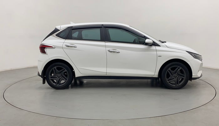 2021 Hyundai NEW I20 SPORTZ 1.0T GDI IMT, Petrol, Manual, 33,907 km, Right Side View