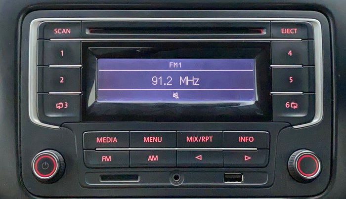 2015 Volkswagen Vento COMFORTLINE TSI AT PETROL, Petrol, Automatic, 72,679 km, Infotainment System
