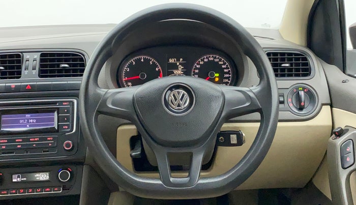 2015 Volkswagen Vento COMFORTLINE TSI AT PETROL, Petrol, Automatic, 72,679 km, Steering Wheel Close Up