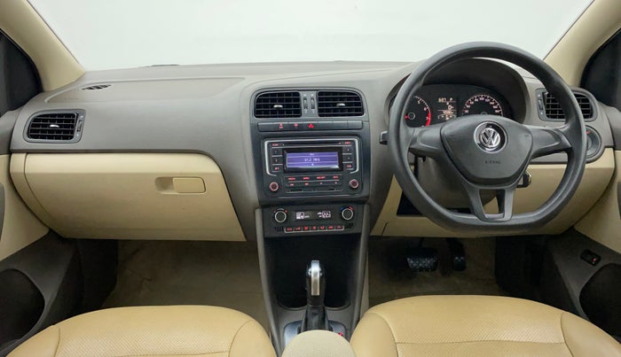 2015 Volkswagen Vento COMFORTLINE TSI AT PETROL, Petrol, Automatic, 72,679 km, Dashboard