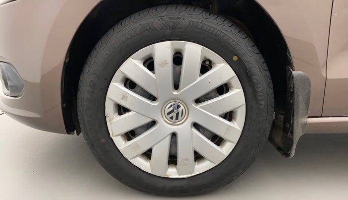 2015 Volkswagen Vento COMFORTLINE TSI AT PETROL, Petrol, Automatic, 72,679 km, Left Front Wheel
