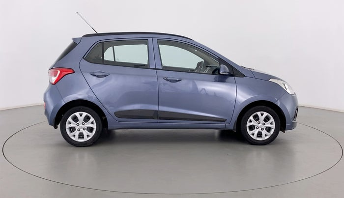 2016 Hyundai Grand i10 SPORTZ 1.2 KAPPA VTVT, Petrol, Manual, 31,839 km, Right Side View