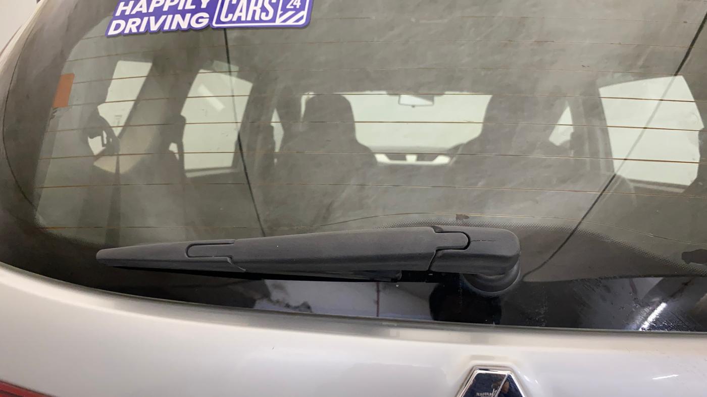 2021 Renault TRIBER RXZ, CNG, Manual, 48,940 km, Rear Wiper