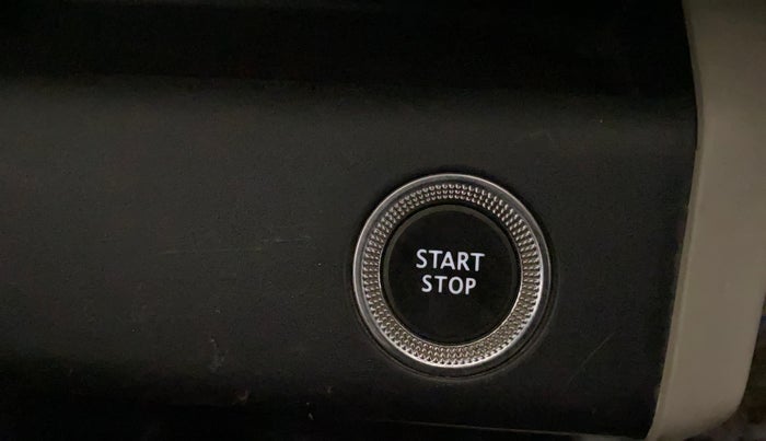 2021 Renault TRIBER RXZ, CNG, Manual, 48,940 km, Keyless Start/ Stop Button