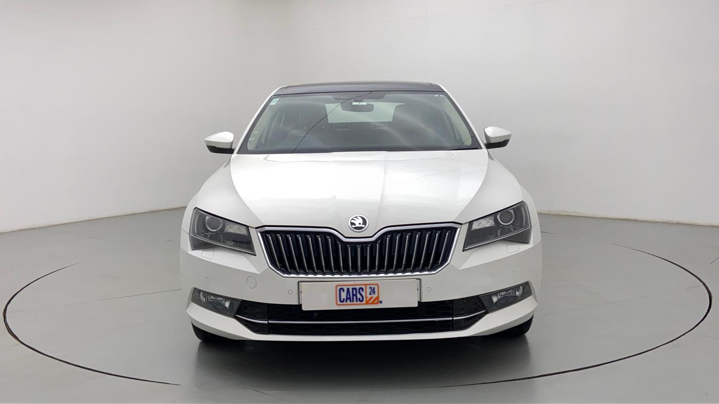 2016 Skoda Superb STYLE 1.8 TSI AT, Petrol, Automatic, 50,577 km, Front
