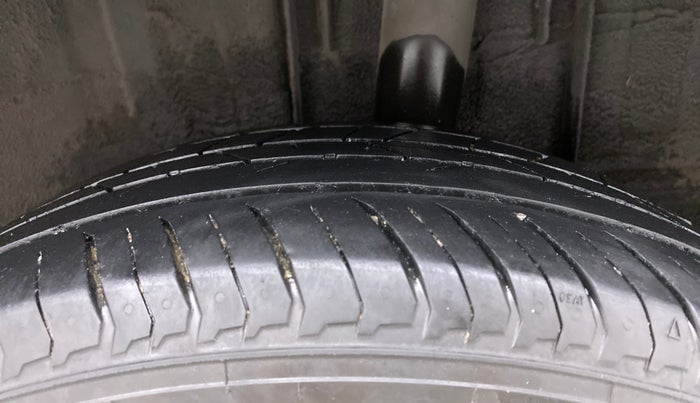 2021 Renault Kiger RXZ MT, Petrol, Manual, 37,121 km, Left Rear Tyre Tread