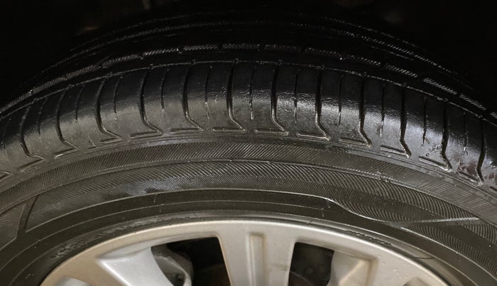 2018 Tata Tiago XZA PETROL, Petrol, Automatic, 50,546 km, Left Front Tyre Tread