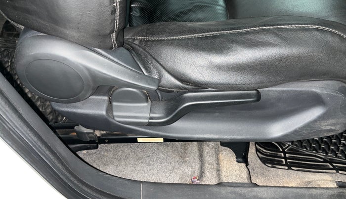 2019 Honda Amaze 1.2L I-VTEC VX CVT, CNG, Automatic, 63,521 km, Driver Side Adjustment Panel