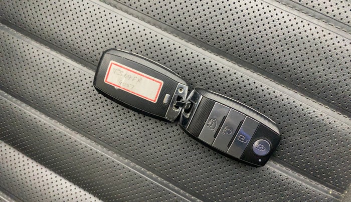 2021 KIA SELTOS GTX PLUS AT 1.5 DIESEL, Diesel, Automatic, 42,548 km, Key Close Up