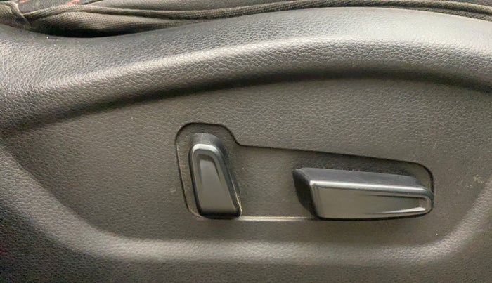 2021 KIA SELTOS GTX PLUS AT 1.5 DIESEL, Diesel, Automatic, 42,548 km, Driver Side Adjustment Panel